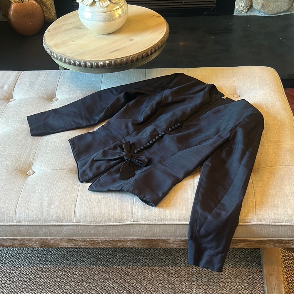 Chris Kole 100% Silk Vintage Black Bow LS Structured Blouse
